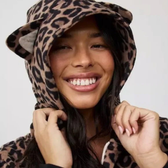 Torrid Leopard Print Onesie Pajamas Size 1/2X NWT! - Picture 3 of 12